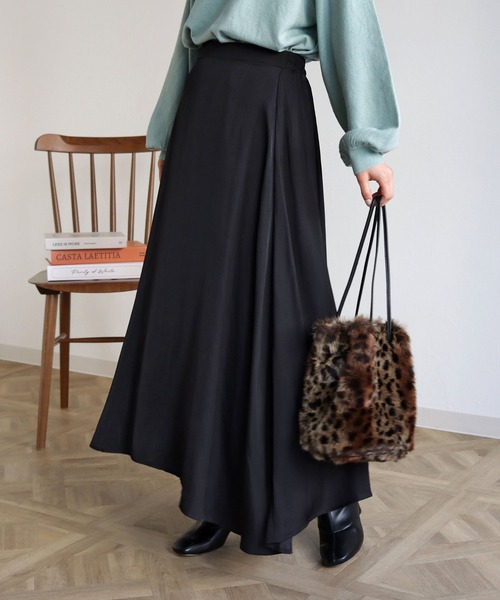 HER CLOSET（ハークローゼット）の「【HERCLOSET】エアリーフレアマキシスカート（スカート・レディース・ブラック/ピンクベージュ/テラコッタ/ターコイズブルー・M）」の2枚目の写真