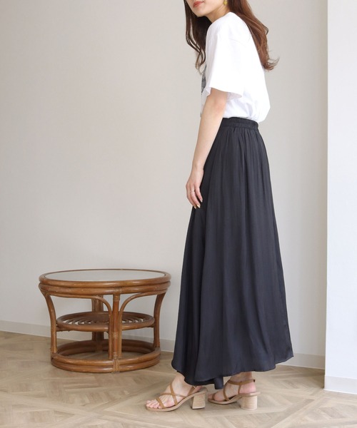 HER CLOSET（ハークローゼット）の「【HERCLOSET】エアリーフレアマキシスカート（スカート・レディース・ブラック/ピンクベージュ/テラコッタ/ターコイズブルー・M）」の15枚目の写真