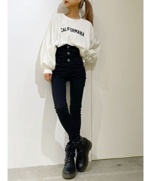 GYDA(ジェイダ)の「ハイウエストボタンスキニーデニム パンツ(デニムパンツ・レディース・ライトブルー/インディゴブルー・XX-SMALL/X-SMALL/SMALL/MEDIUM)」の18枚目の写真