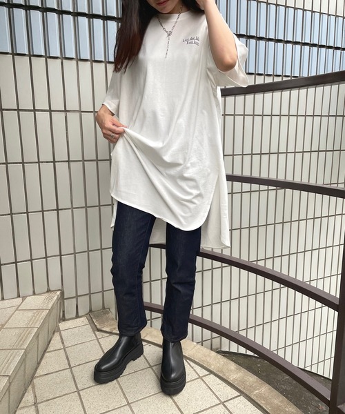 JUGLANS(ユグランス)の「☆ プリント入りスリットロングT(Tシャツ/カットソー・レディース・ホワイト/ベージュ/ラベンダー/レンガ・FREE)」の13枚目の写真