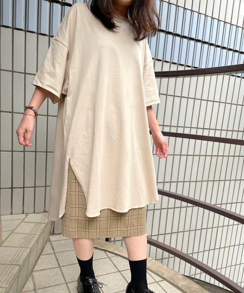 JUGLANS(ユグランス)の「☆ プリント入りスリットロングT(Tシャツ/カットソー・レディース・ホワイト/ベージュ/ラベンダー/レンガ・FREE)」の21枚目の写真