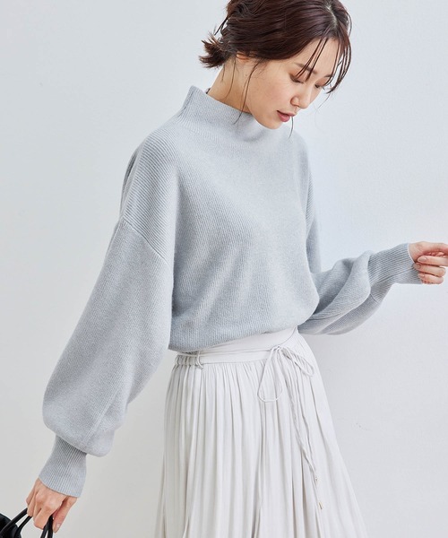 ROPE' PICNIC(ロペピクニック)の「メレンゲニットハイネックプルオーバー(ニット/セーター・レディース・オフホワイト/グリーン系その他2/ブルー系その他4/パープル系その他/イエロー/ブラック・38)」の4枚目の写真