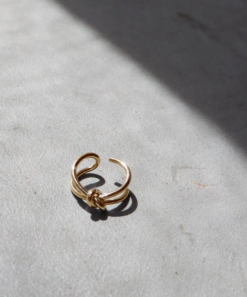 BLUEEAST（ブルーイースト）の「ノットポイントリング（リング・レディース・シルバー/ゴールド・FREE）」の5枚目の写真