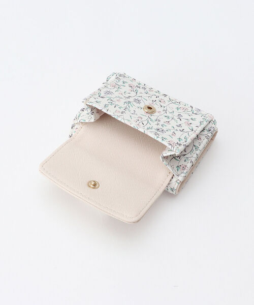 Afternoon Tea(アフタヌーンティー)の「フラワープリントミニ財布(財布・レディース・アイボリー/ピンク・ONE SIZE)」の5枚目の写真