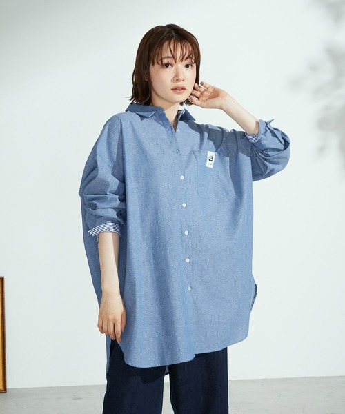 ONIGIRI（オニギリ）の「ボーイフレンドシャツ（シャツ/ブラウス・レディース・ホワイト/ストライプ/ブルー系・FREE）」の2枚目の写真