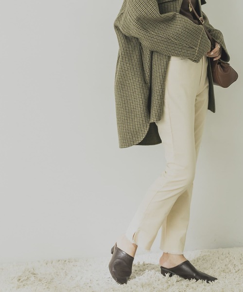 URBAN RESEARCH（アーバンリサーチ）の「カットオフコーデュロイスリムパンツ（その他パンツ・レディース・ベージュ/オフホワイト/ブラウン系その他/ブルー系その他・38/36）」の22枚目の写真