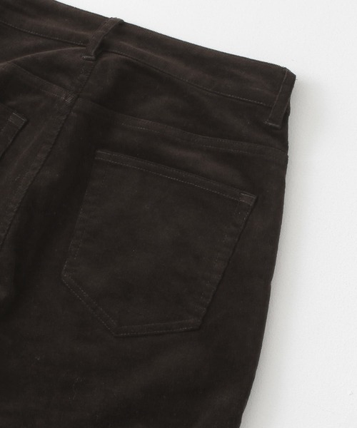 URBAN RESEARCH（アーバンリサーチ）の「カットオフコーデュロイスリムパンツ（その他パンツ・レディース・ベージュ/オフホワイト/ブラウン系その他/ブルー系その他・38/36）」の6枚目の写真