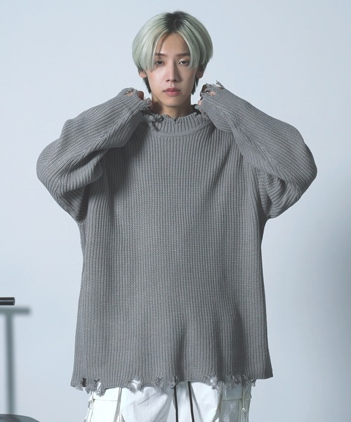 G.O.C（ジーオーシー）の「ダメージクルーネックニット（ニット/セーター・メンズ・ブラック/グレー/オフホワイト/ブルー/モカ/ブルー系その他/ワイン/グレイッシュベージュ/パープル・MEDIUM/LARGE）」の3枚目の写真