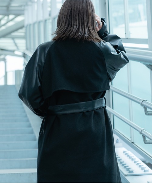 Ellno Loset（エルノロゼット）の「ビーガンレザー切り替えトレンチ