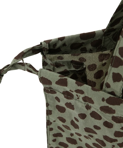 ADAM ET ROPE'（アダムエロペ）の「パッカブルトートバッグ（トートバッグ・レディース・ホワイト/ベージュ/カーキ/キャメル・FREE）」の6枚目の写真