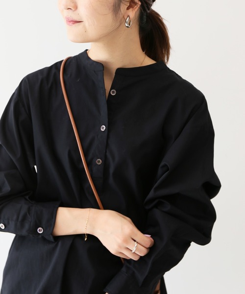 SLOBE IENA（スローブイエナ）の「ブロードギャザーノーカラーシャツ【手洗い可能】◆（シャツ/ブラウス・レディース・ホワイト/ブラック/キャメル・FREE）」の19枚目の写真