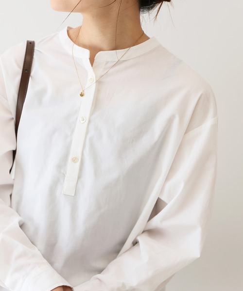 SLOBE IENA（スローブイエナ）の「ブロードギャザーノーカラーシャツ【手洗い可能】◆（シャツ/ブラウス・レディース・ホワイト/ブラック/キャメル・FREE）」の10枚目の写真