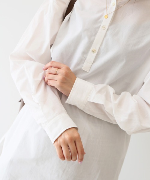 SLOBE IENA（スローブイエナ）の「ブロードギャザーノーカラーシャツ【手洗い可能】◆（シャツ/ブラウス・レディース・ホワイト/ブラック/キャメル・FREE）」の20枚目の写真