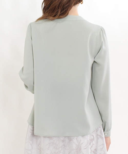 TRUDEA(トルディア)の「防シワ加工パールボタンスキッパーブラウス(シャツ/ブラウス・レディース・ホワイト/ミント・SMALL/MEDIUM/LARGE)」の6枚目の写真