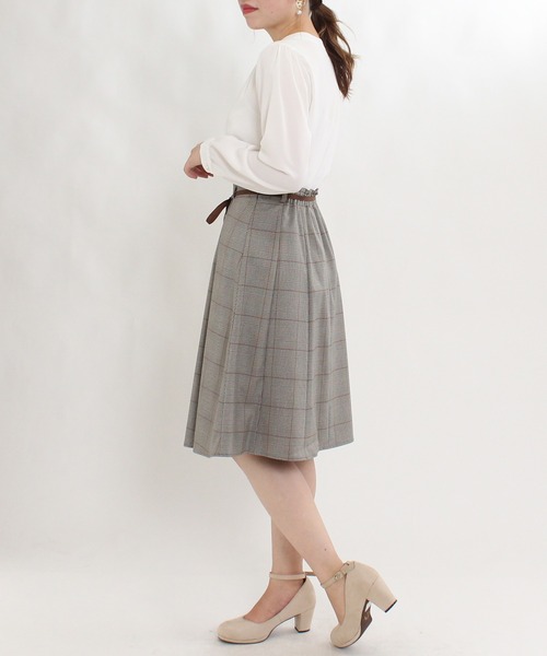 TRUDEA(トルディア)の「防シワ加工パールボタンスキッパーブラウス(シャツ/ブラウス・レディース・ホワイト/ミント・SMALL/MEDIUM/LARGE)」の4枚目の写真