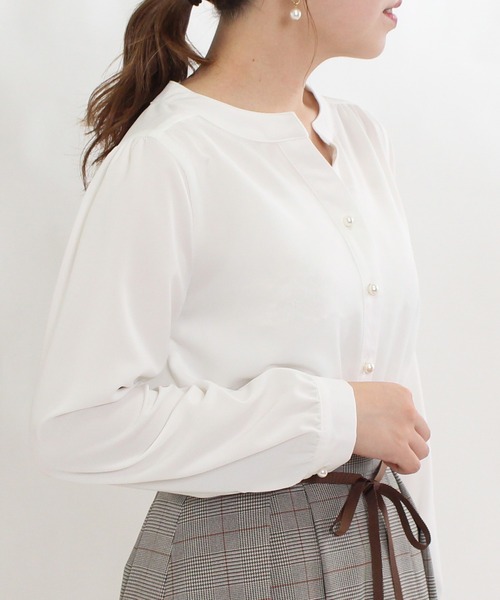TRUDEA(トルディア)の「防シワ加工パールボタンスキッパーブラウス(シャツ/ブラウス・レディース・ホワイト/ミント・SMALL/MEDIUM/LARGE)」の9枚目の写真
