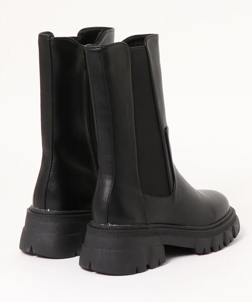 Fabby fabby（ファビィーファビィー）の「ニットサイドゴアタンクソールショートブーツ（ブーツ・レディース・オフホワイト/ブラック・LARGE/SMALL/MEDIUM）」の4枚目の写真