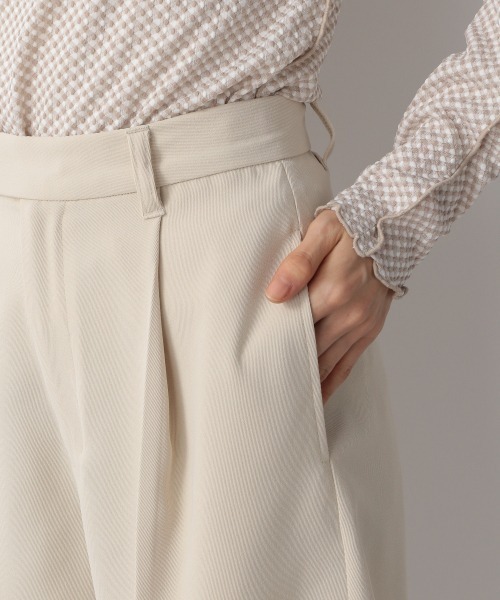 LOWRYS FARM（ローリーズファーム）の「ツイルショートパンツ　260919（その他パンツ・レディース・ブラック/イエロー/アイボリー・FREE）」の8枚目の写真