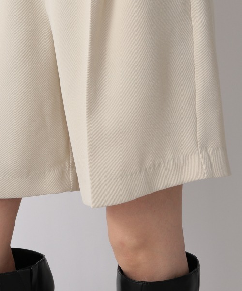 LOWRYS FARM（ローリーズファーム）の「ツイルショートパンツ　260919（その他パンツ・レディース・ブラック/イエロー/アイボリー・FREE）」の5枚目の写真