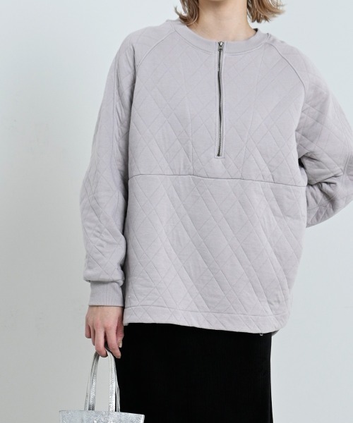 LUPILIEN(ルピリアン)の「【LUPILIEN】カットキルティングハーフジッププルオーバー(Tシャツ/カットソー・レディース・アイボリー/ライトカーキ/グレイッシュベージュ・FREE)」の3枚目の写真