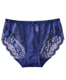 Lace Ladies([XfB[X)̃obNt[[XV[c(V[c)