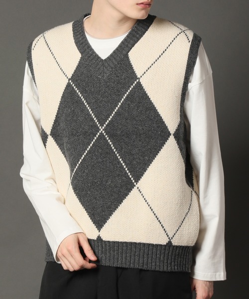 CORPUS　SELECT（コーパストーキョー）の「Oversized Argyle Knit Vest/ビッグシルエット アーガイルチェック ニットベスト（ベスト・メンズ・ブラック/グレー・FREE）」の16枚目の写真