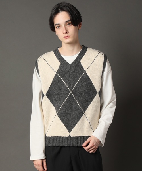 CORPUS　SELECT（コーパストーキョー）の「Oversized Argyle Knit Vest/ビッグシルエット アーガイルチェック ニットベスト（ベスト・メンズ・ブラック/グレー・FREE）」の9枚目の写真