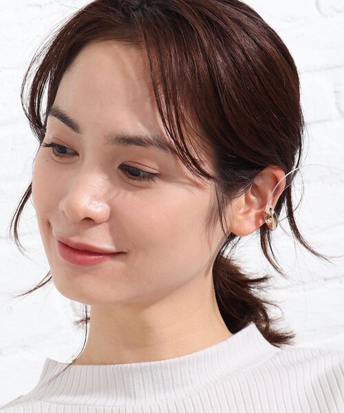 SHOO・LA・RUE(シューラルー)の「◆【2点セット】イヤーカフ(片耳用)(イヤリング・レディース・ホワイト系その他/ホワイト系1/ゴールド系その他/ホワイト系3/アイボリー系・00)」の8枚目の写真