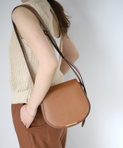 SLOBE IENA(スローブイエナ)の「【SEEKER / シーカー】SLOBE別注ショルダーバッグ◆(ショルダーバッグ・レディース・ブラック/ネイビー/キャメル・FREE)」の5枚目の写真