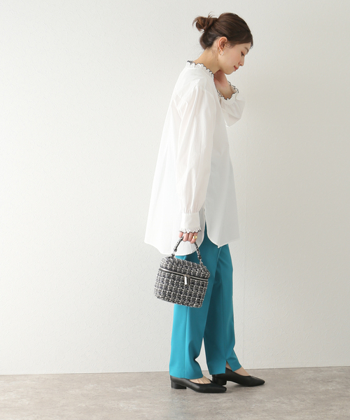 La TOTALITE（ラトータリテ）の「スカラップ襟ロングシャツ（シャツ/ブラウス・レディース・ホワイト/サックスブルー・FREE）」の7枚目の写真