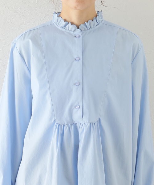 La TOTALITE（ラトータリテ）の「スカラップ襟ロングシャツ（シャツ/ブラウス・レディース・ホワイト/サックスブルー・FREE）」の15枚目の写真