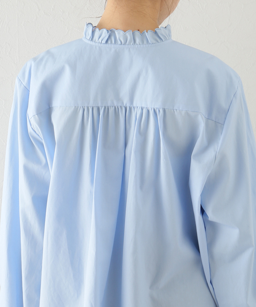 La TOTALITE（ラトータリテ）の「スカラップ襟ロングシャツ（シャツ/ブラウス・レディース・ホワイト/サックスブルー・FREE）」の16枚目の写真