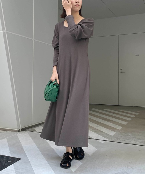 CAPRICIEUX LE'MAGE（カプリシューレマージュ）の「〈Sサイズ追加〉リブパフスリーブマキシワンピース（ワンピース・レディース・チャコールグレー/ホワイト系その他/グリーン系その他・FREE/S）」の22枚目の写真