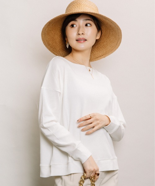 ELVENCE DEUX(エルベンスドゥ)の「テレコボートネックPO(Tシャツ/カットソー・レディース・ブラック/グレー/オフホワイト/サックスブルー・FREE)」の2枚目の写真