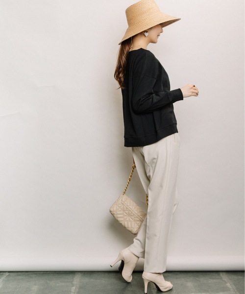 ELVENCE DEUX(エルベンスドゥ)の「テレコボートネックPO(Tシャツ/カットソー・レディース・ブラック/グレー/オフホワイト/サックスブルー・FREE)」の14枚目の写真