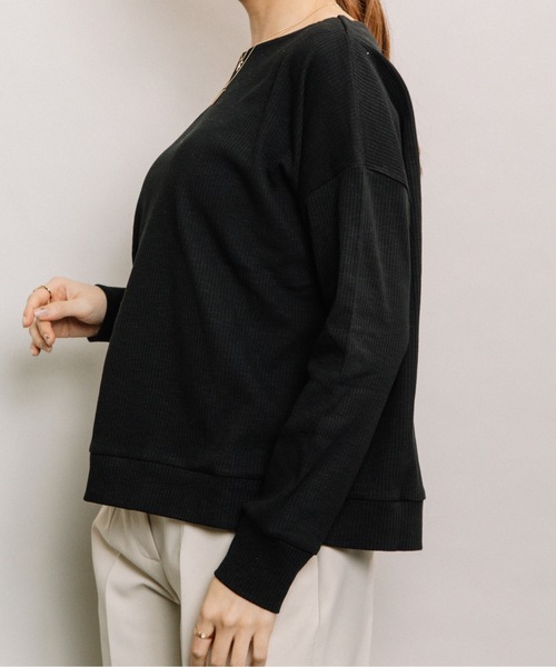 ELVENCE DEUX(エルベンスドゥ)の「テレコボートネックPO(Tシャツ/カットソー・レディース・ブラック/グレー/オフホワイト/サックスブルー・FREE)」の18枚目の写真