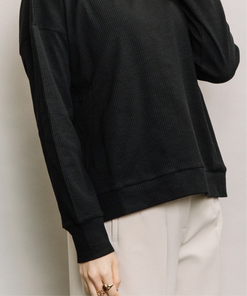 ELVENCE DEUX(エルベンスドゥ)の「テレコボートネックPO(Tシャツ/カットソー・レディース・ブラック/グレー/オフホワイト/サックスブルー・FREE)」の19枚目の写真