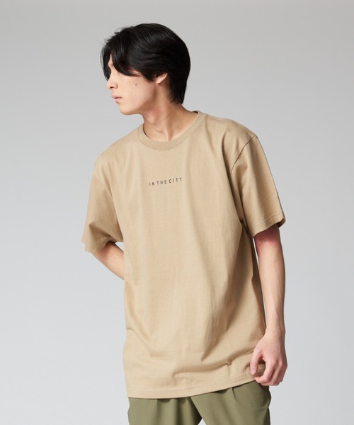 ABAHOUSE(アバハウス)の「【IN THE CITY】スモール ロゴTシャツ(Tシャツ/カットソー・メンズ・ホワイト/ブラック/パープル/ブルー/グレイッシュブルー/ピンク/ベージュ・44/46/48)」の4枚目の写真