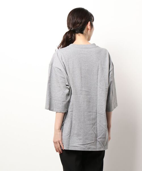 FRUIT OF THE LOOM(フルーツオブザルーム)の「【78】【FRUIT OF THE LOOM】7oz HEAVY WEIGHT BIG T(Tシャツ/カットソー・レディース・ホワイト/ブラック/杢グレー/カーキ・MEDIUM/LARGE/X-LARGE)」の17枚目の写真