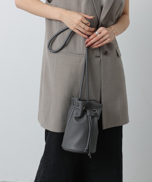 COLONY 2139(コロニートゥーワンスリーナイン)の「巾着ショルダーバッグ/ユニセックス(ショルダーバッグ・メンズ・グレー/ブラック・FREE)」の5枚目の写真
