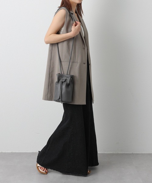 COLONY 2139(コロニートゥーワンスリーナイン)の「巾着ショルダーバッグ/ユニセックス(ショルダーバッグ・メンズ・グレー/ブラック・FREE)」の13枚目の写真