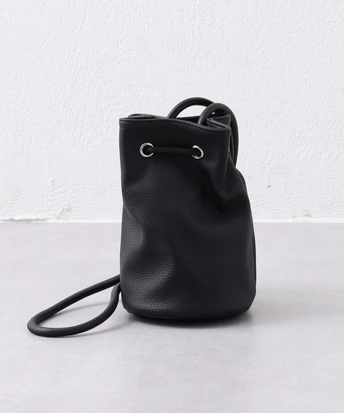 COLONY 2139(コロニートゥーワンスリーナイン)の「巾着ショルダーバッグ/ユニセックス(ショルダーバッグ・メンズ・グレー/ブラック・FREE)」の4枚目の写真