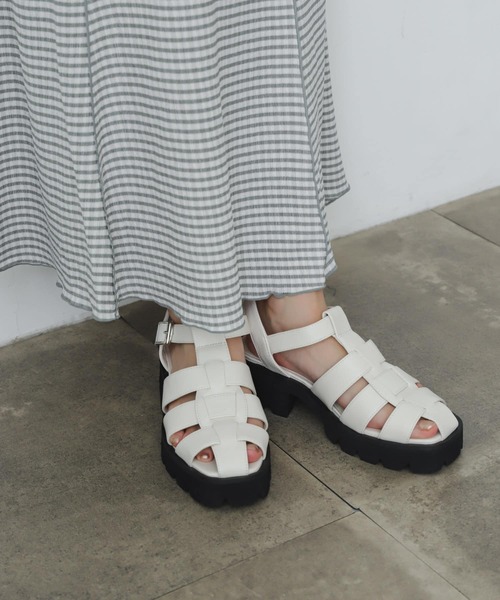 SENSE OF PLACE by URBAN RESEARCH（センスオブプレイスバイアーバンリサーチ）の「ボリュームソールグルカサンダル（サンダル・レディース・ホワイト/ブラック・LARGE/MEDIUM/SMALL）」の7枚目の写真