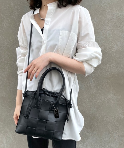 loti（ロティ）の「WEB限定 loti メッシュ巾着ショルダーBAG（ショルダーバッグ・レディース・オフホワイト/ブラック/グリーン・FREE）」の5枚目の写真