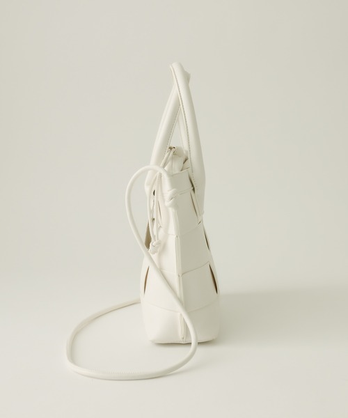 loti（ロティ）の「WEB限定 loti メッシュ巾着ショルダーBAG（ショルダーバッグ・レディース・オフホワイト/ブラック/グリーン・FREE）」の12枚目の写真