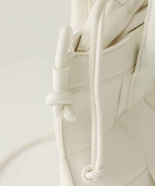 loti（ロティ）の「WEB限定 loti メッシュ巾着ショルダーBAG（ショルダーバッグ・レディース・オフホワイト/ブラック/グリーン・FREE）」の16枚目の写真