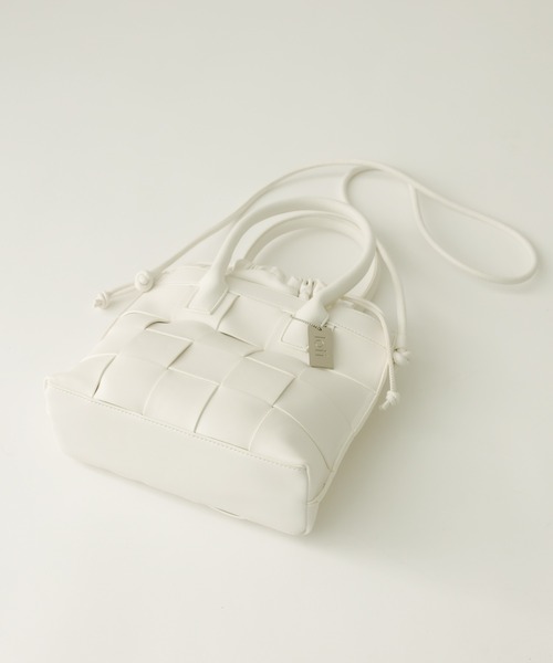 loti（ロティ）の「WEB限定 loti メッシュ巾着ショルダーBAG（ショルダーバッグ・レディース・オフホワイト/ブラック/グリーン・FREE）」の18枚目の写真