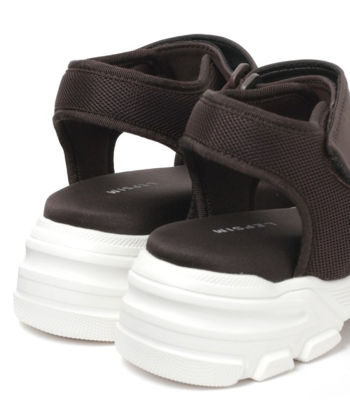 LEPSIM（レプシィム）の「スニーカーソールサンダル　285240（サンダル・レディース・ブラウン/ブラック・LARGE/MEDIUM）」の8枚目の写真