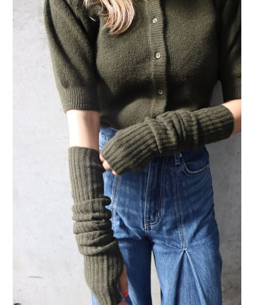 EVRIS（エヴリス）の「アームウォーマーニットトップス（ニット/セーター・レディース・ブラック/ブラウン/カーキ・FREE）」の3枚目の写真