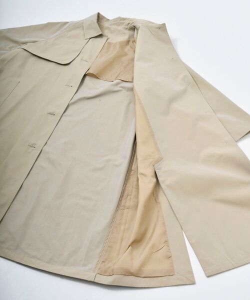 le.coeur blanc（ルクールブラン）の「テントラインステンカラーコート（ステンカラーコート・レディース・ベージュ/ネイビー・38）」の7枚目の写真